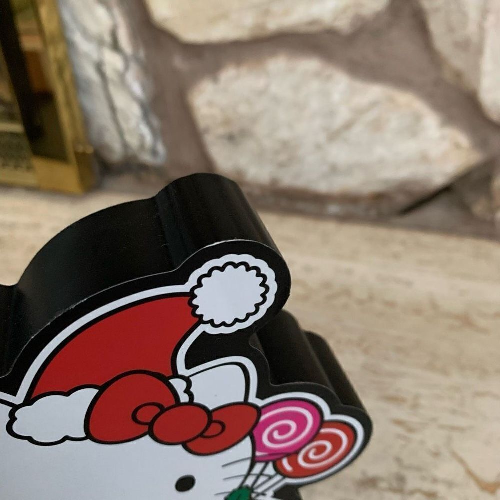 Hello Kitty Christmas decor. - Picture 7 of 9